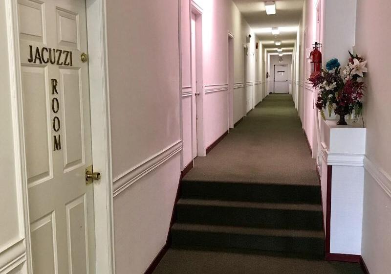 هتل The Steveston Cafe &