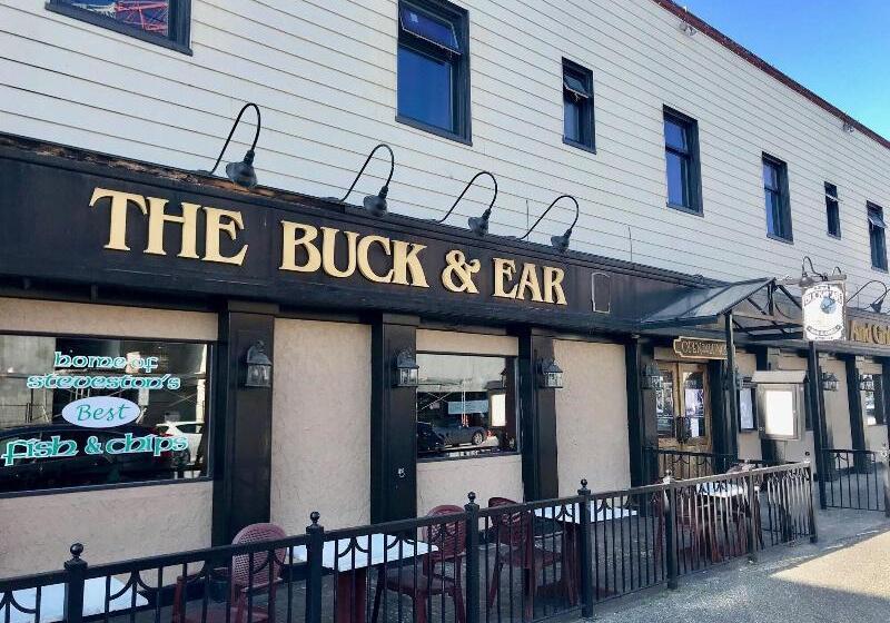 هتل The Steveston Cafe &