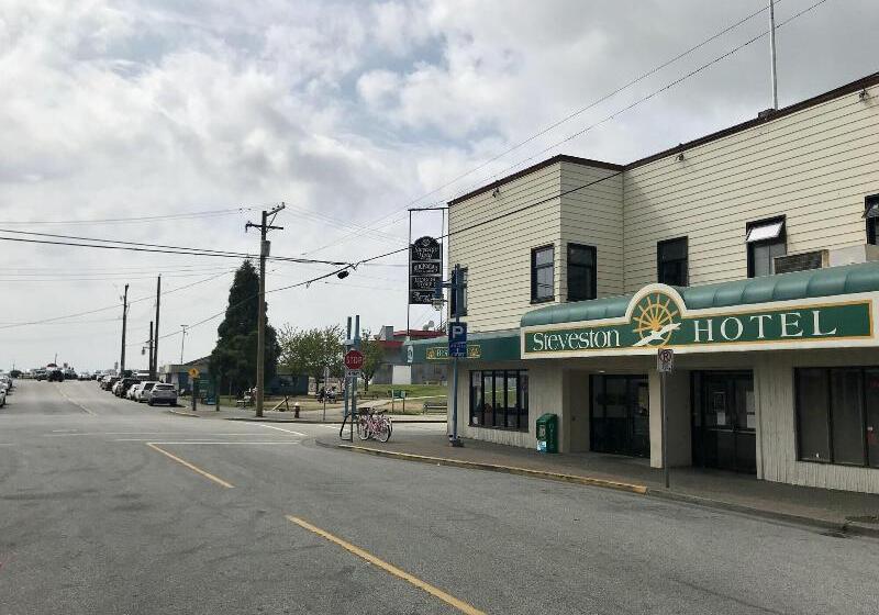 هتل The Steveston Cafe &