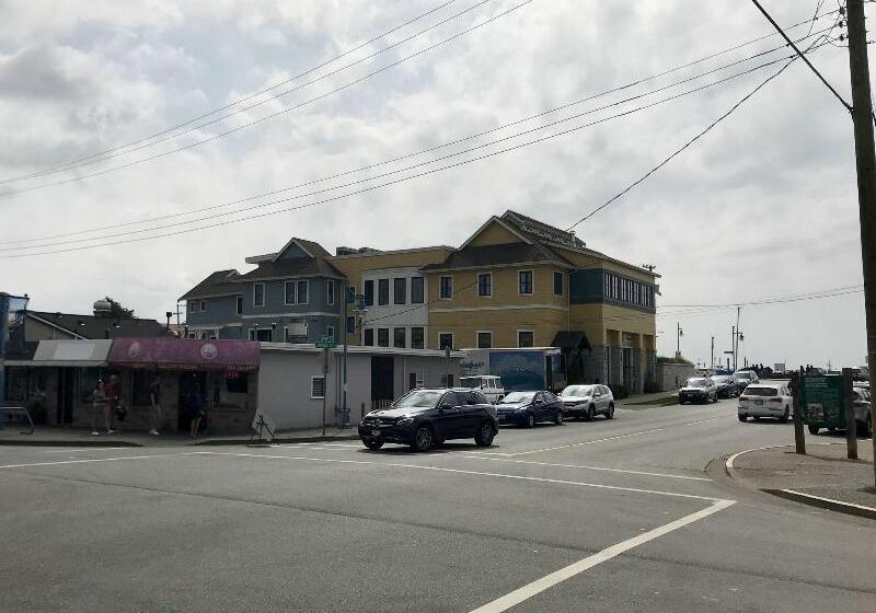 هتل The Steveston Cafe &