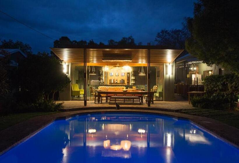 La Pension Guest House