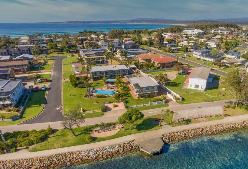 Lakeside Holiday Apartments Merimbula