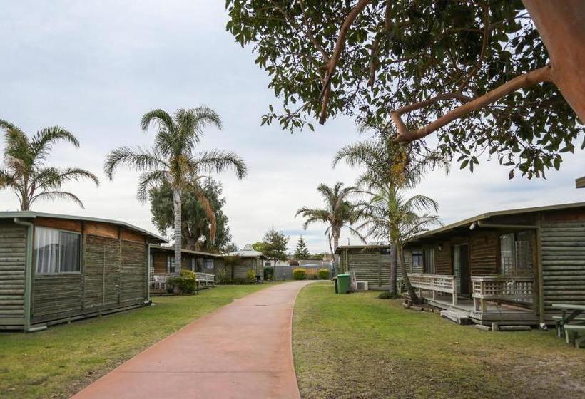 Lazy Acre Log Cabins