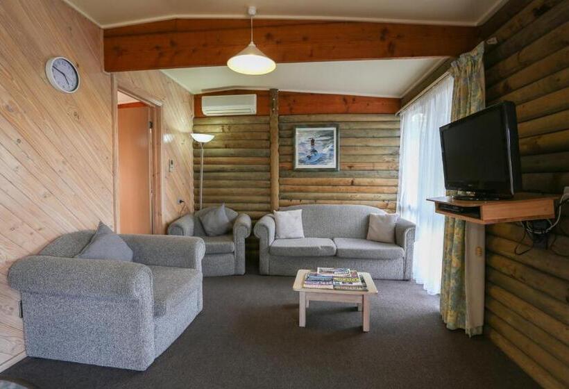 Lazy Acre Log Cabins