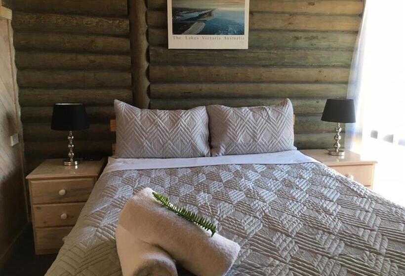 Lazy Acre Log Cabins