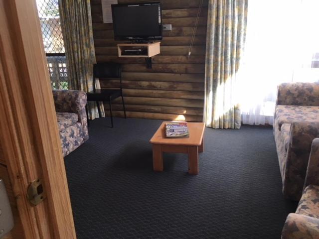 Lazy Acre Log Cabins