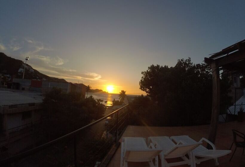 Ocean Lovers Hostel & Apartments