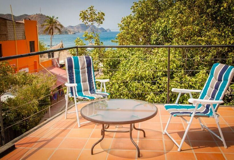 Ocean Lovers Hostel & Apartments