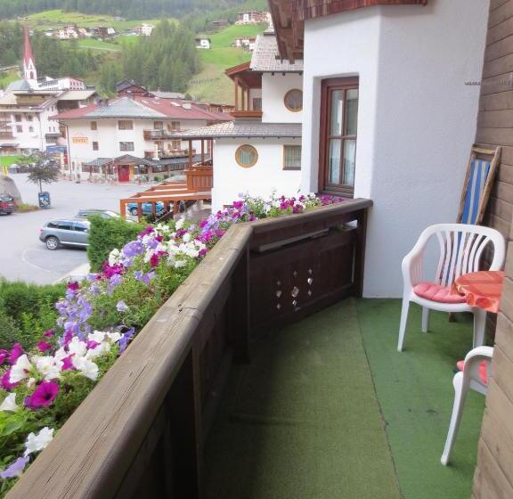 Пансион Alpenhäusl