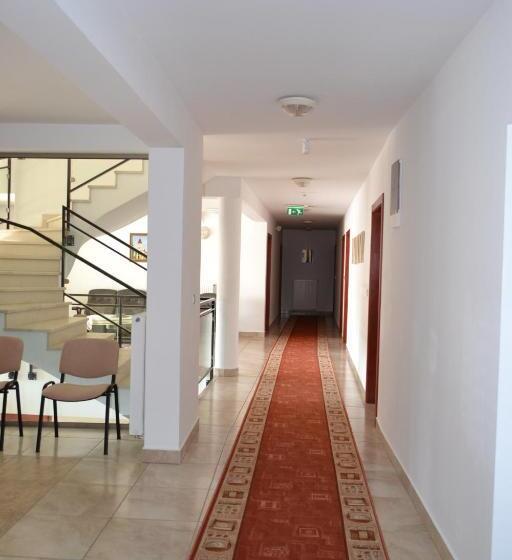 פנסיון Althann Vendégház és Konferencia Központ