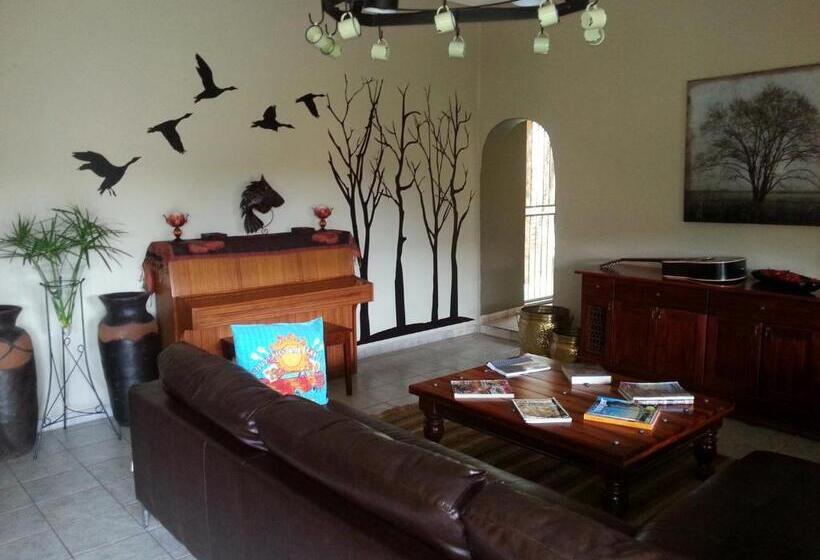 Пансион Aqua Terra Guest House