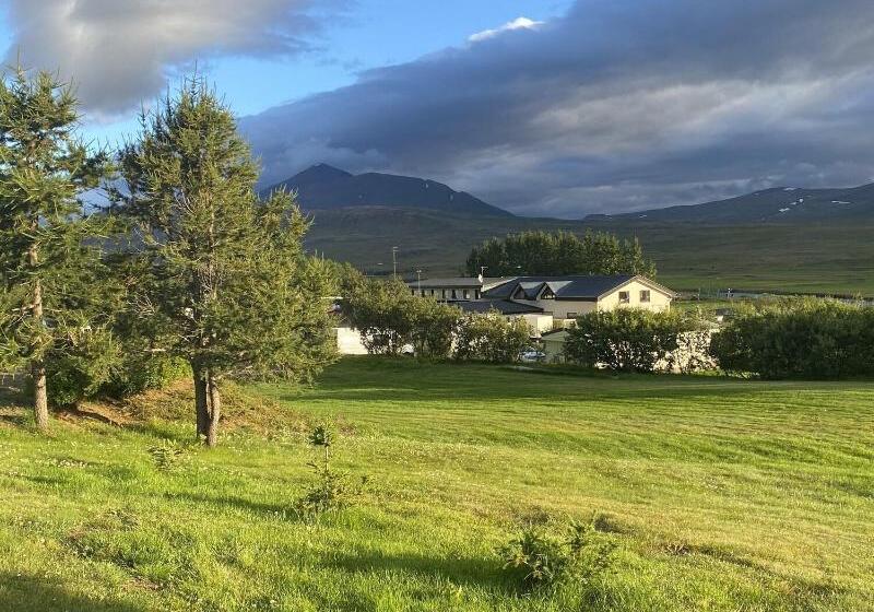 پانسیون Bakkaflöt Guesthouse