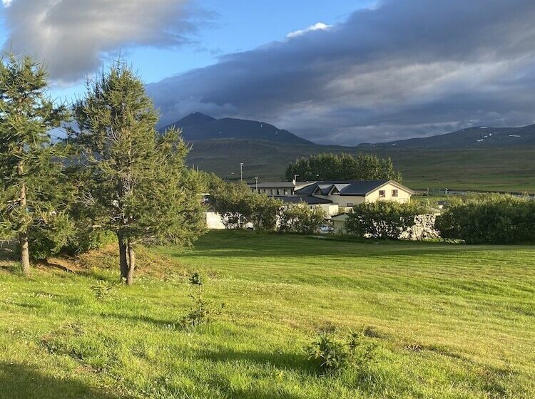 پانسیون Bakkaflöt Guesthouse