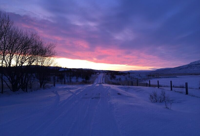 پانسیون Bakkaflöt Guesthouse