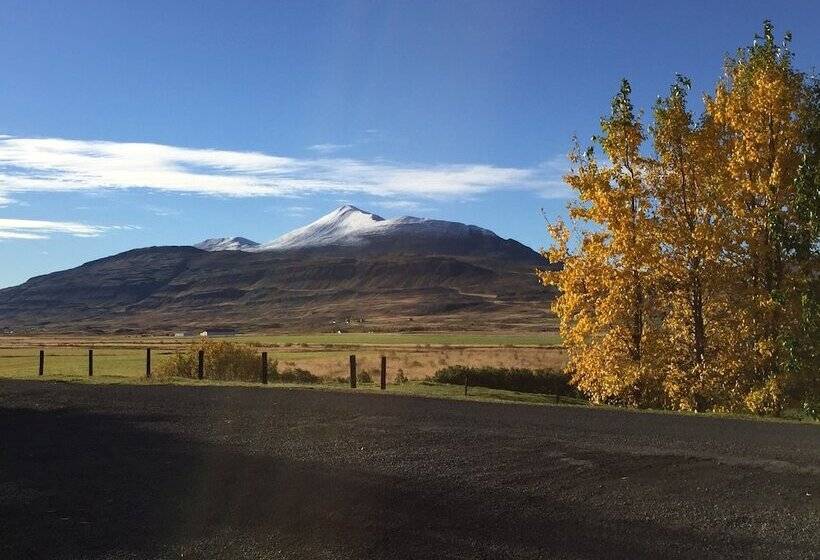 پانسیون Bakkaflöt Guesthouse
