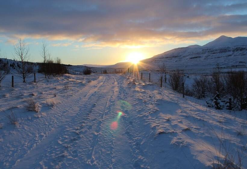 پانسیون Bakkaflöt Guesthouse