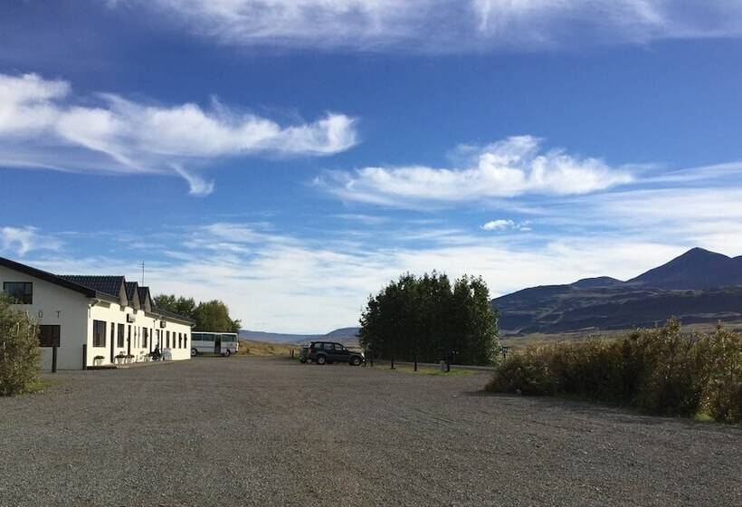 پانسیون Bakkaflöt Guesthouse