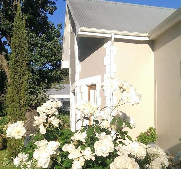 بنسيون Cape Valley Manor Guest House