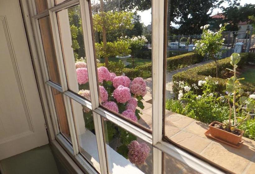 بنسيون Cape Valley Manor Guest House