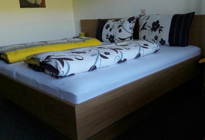 פנסיון Gasthof Hirschen