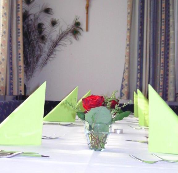 פנסיון Gasthof Hirschen