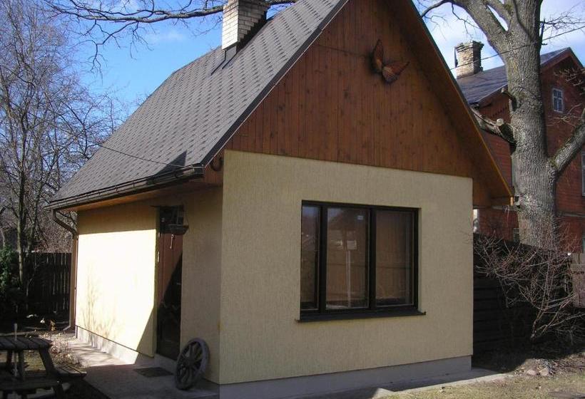 פנסיון Guest House šampētera Māja