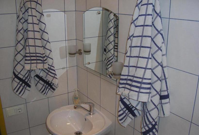 פנסיון Guest House šampētera Māja