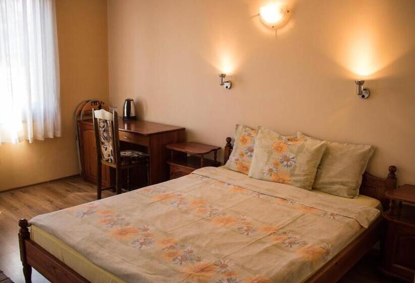 بنسيون Guest House Ilinden