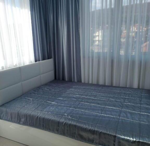 פנסיון Guest House Perla
