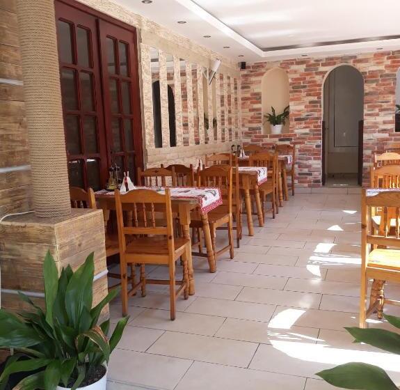 פנסיון Guest House Perla