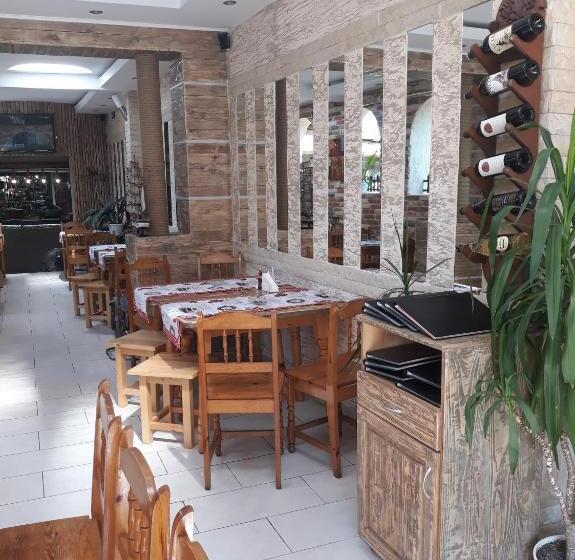 פנסיון Guest House Perla
