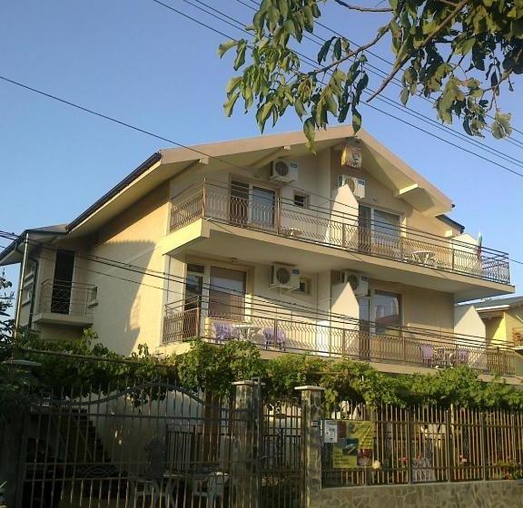 펜션 Guest Rooms Rusalka