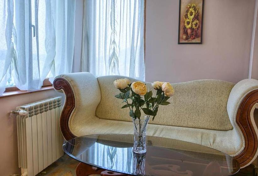 פנסיון Guest House Slunchev Cviat