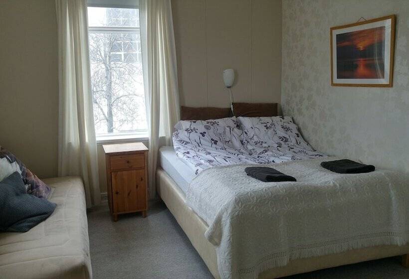 پانسیون Guesthouse Sólgarðar