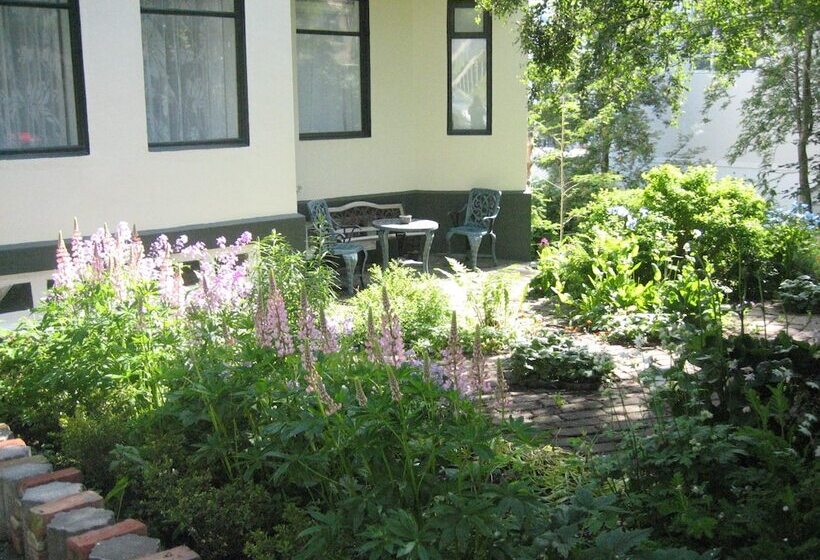 پانسیون Guesthouse Sólgarðar