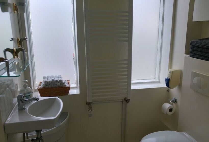 پانسیون Guesthouse Sólgarðar