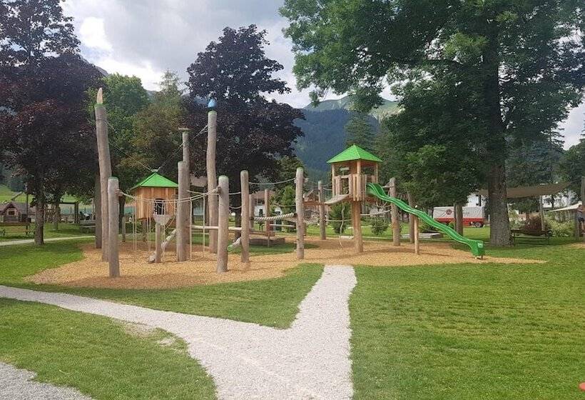 Пансион Happy Camp Hofherr