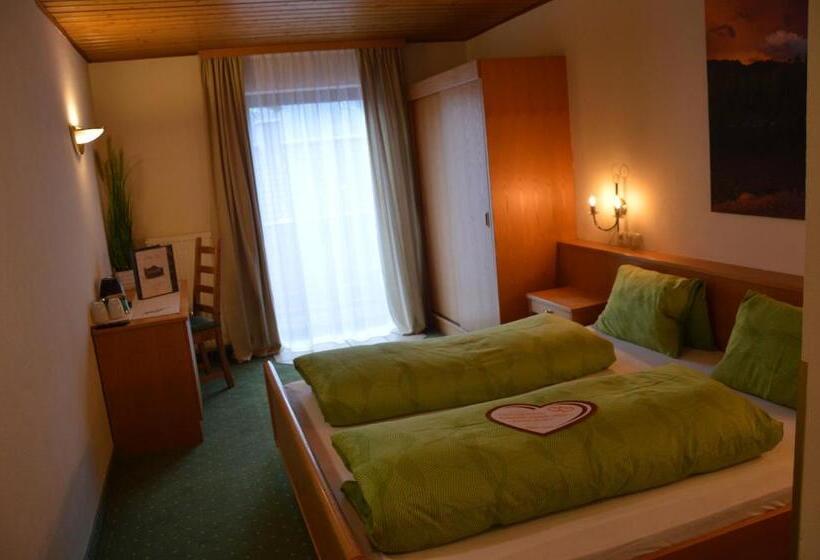 بنسيون Haus Frey