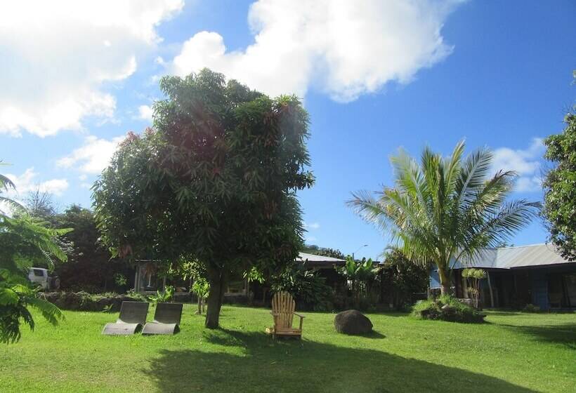 ペンション Hostal Pukao