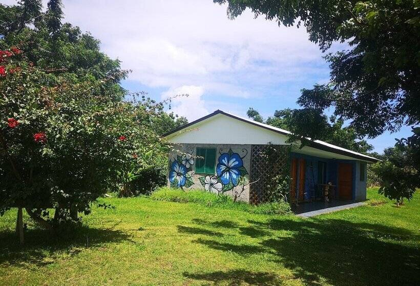 ペンション Hostal Pukao