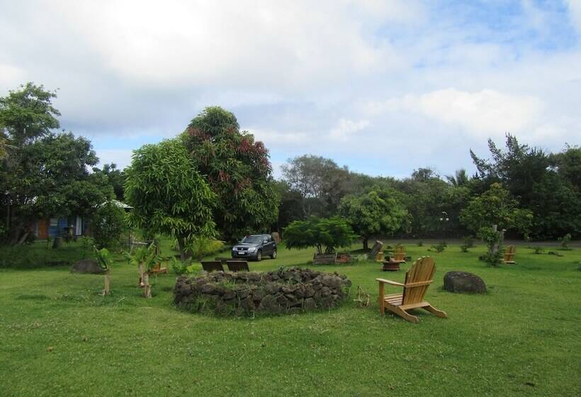 ペンション Hostal Pukao