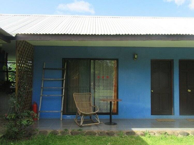 ペンション Hostal Pukao