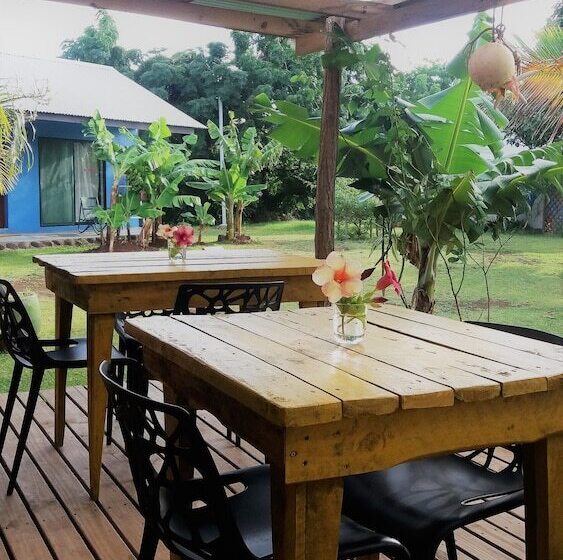 ペンション Hostal Pukao