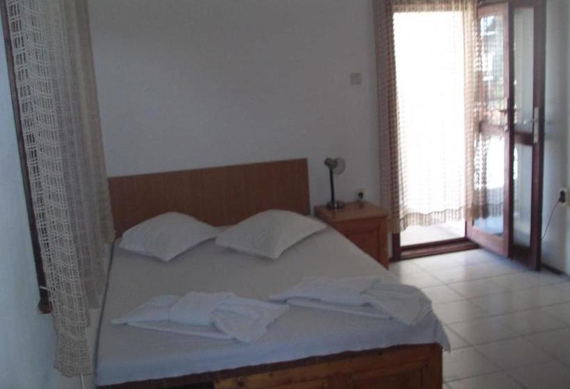 פנסיון Ianakiev Guest House