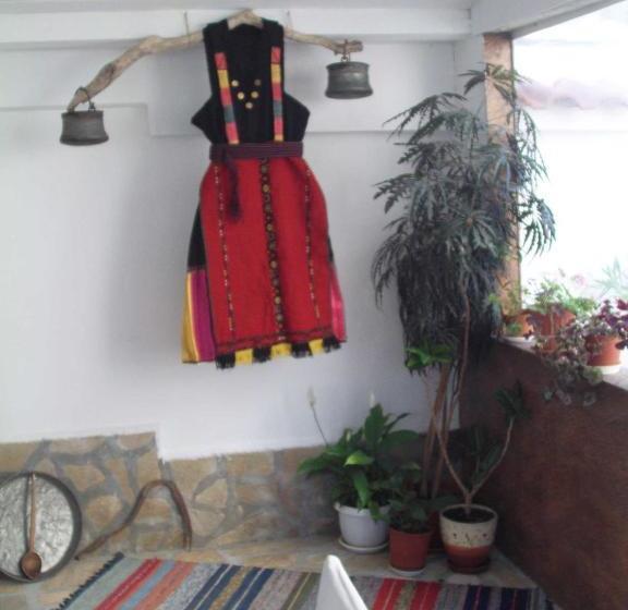 פנסיון Ianakiev Guest House