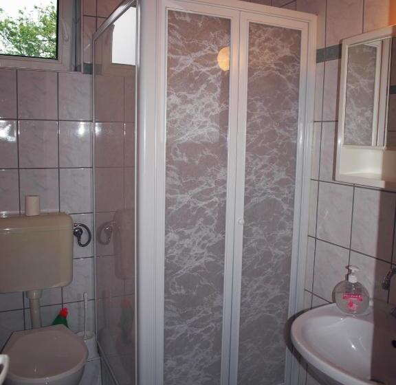 پانسیون újsziget Vendégház