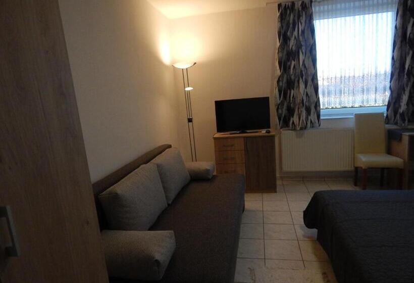 پانسیون újsziget Vendégház