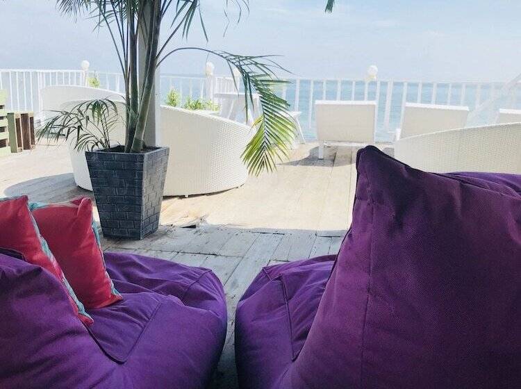 膳宿费 Karoon Hut