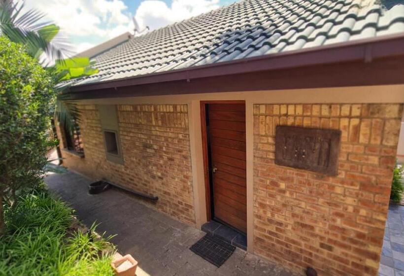 ペンション Klein Bosveld Guest House