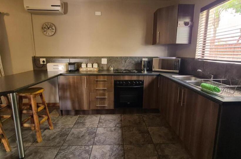 ペンション Klein Bosveld Guest House